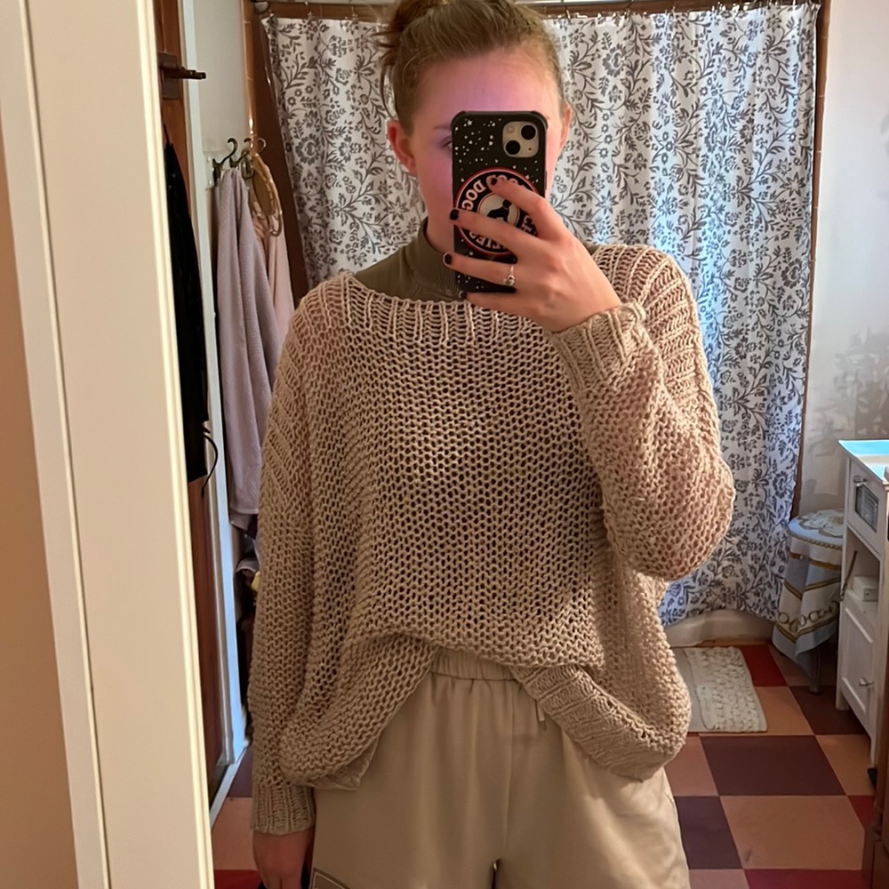 Wool knit Sweater